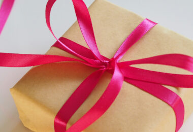 10 idées de cadeaux rigolos pour femme à moins de 10€