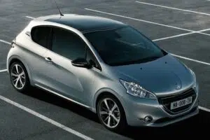 peugeot-208-