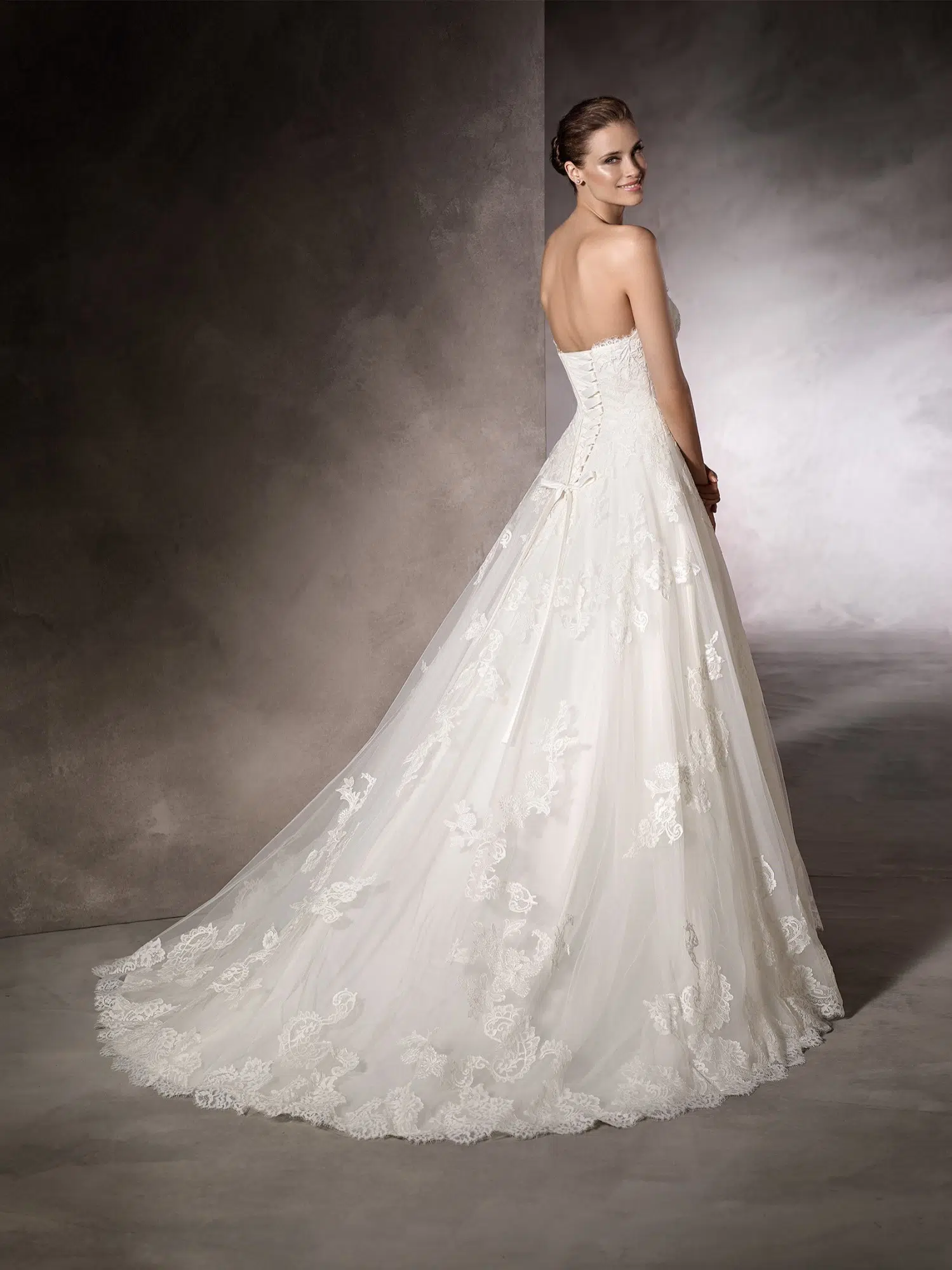 Une belle robe de mariage classique