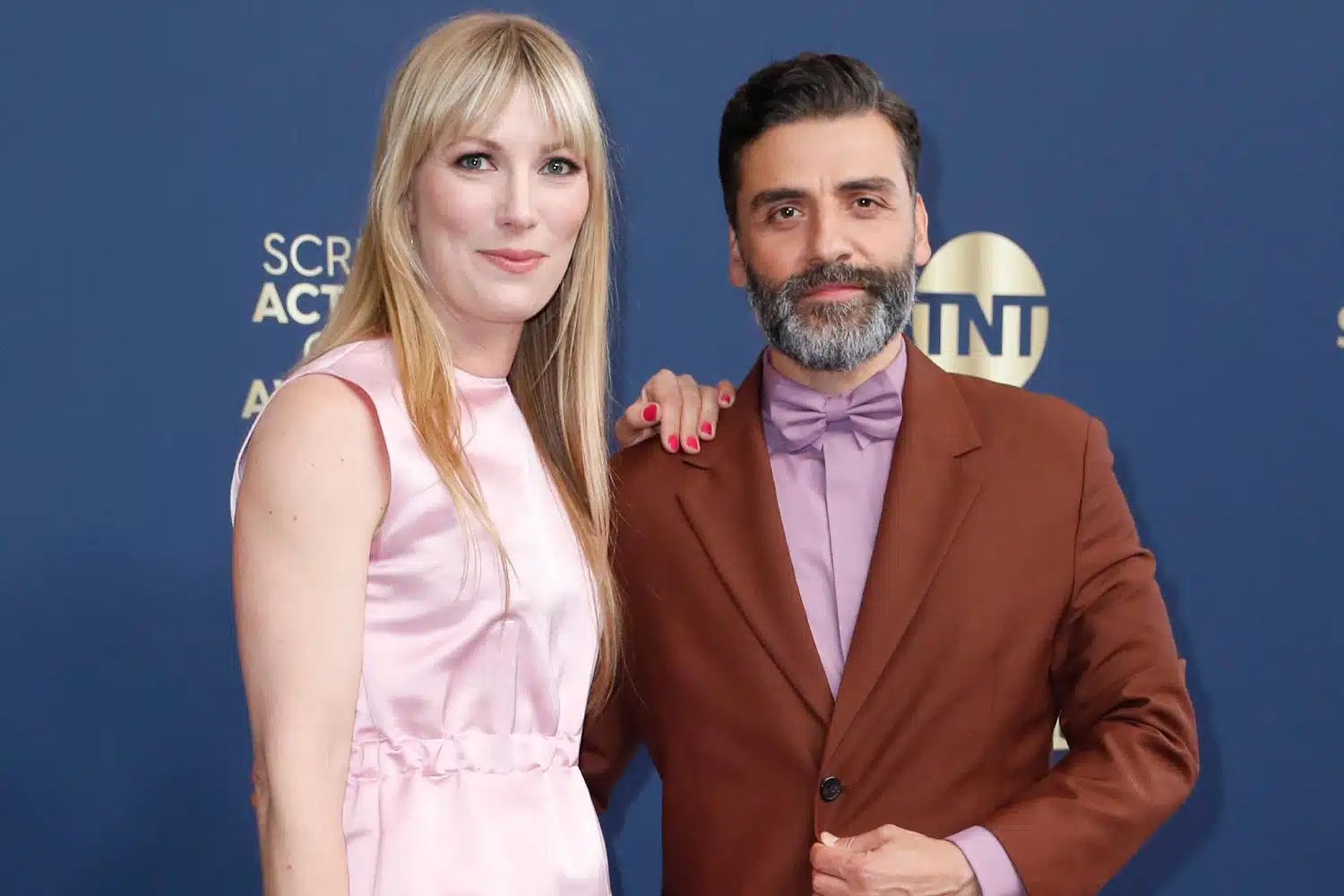 Oscar Isaac (sa taille, son poids) qui est sa femme