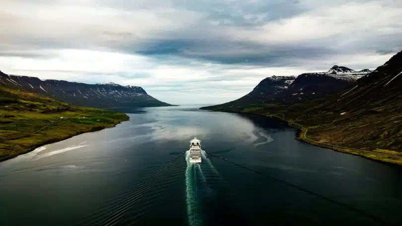 Croisière dans les fjords : conseils et astuces pour un voyage inoubliable