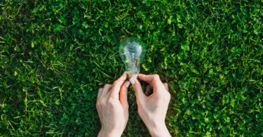 Engagez-vous pour un avenir durable : les raisons de passer à l'électricité verte